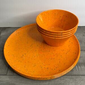Set of 4 GIBSON Melamine Orange Confetti Plastic 11" Plates Bowls